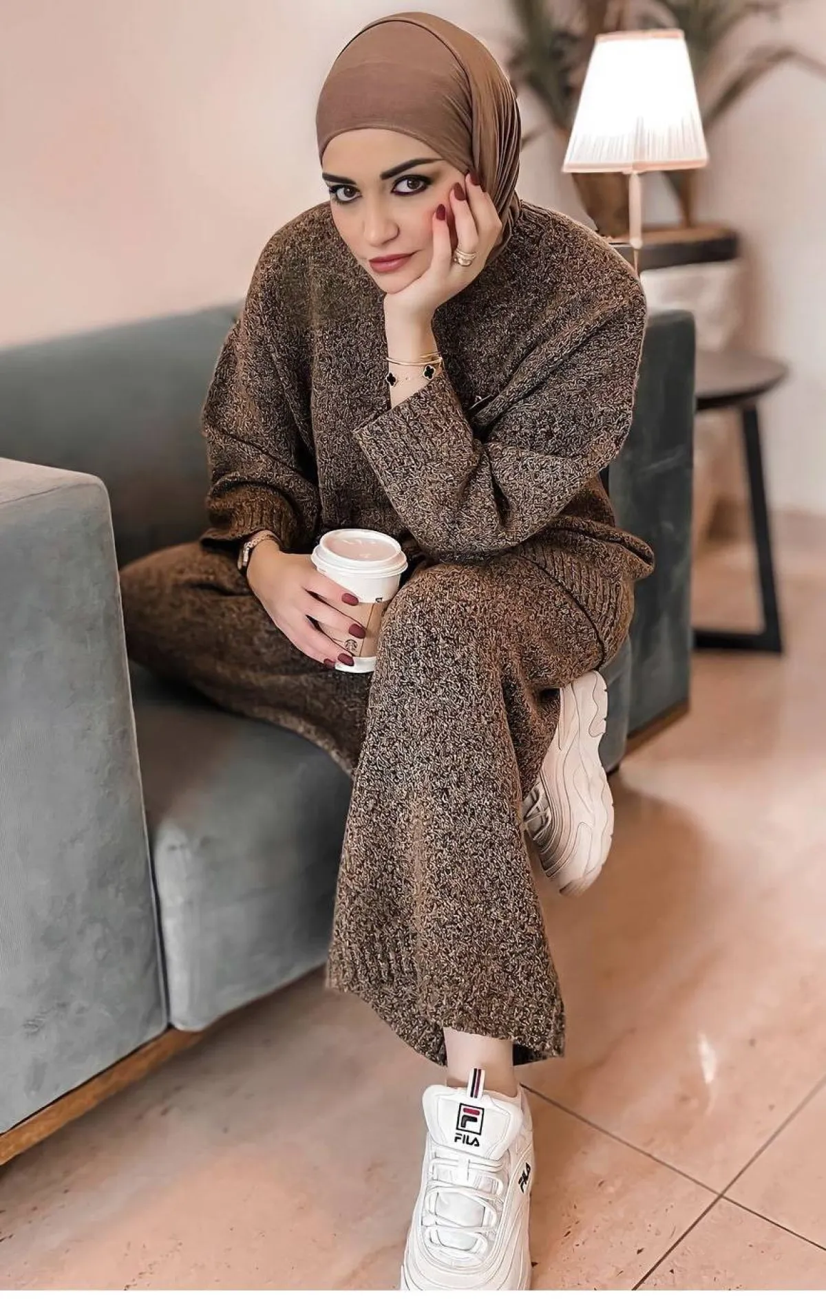 اطلالة مونكروم