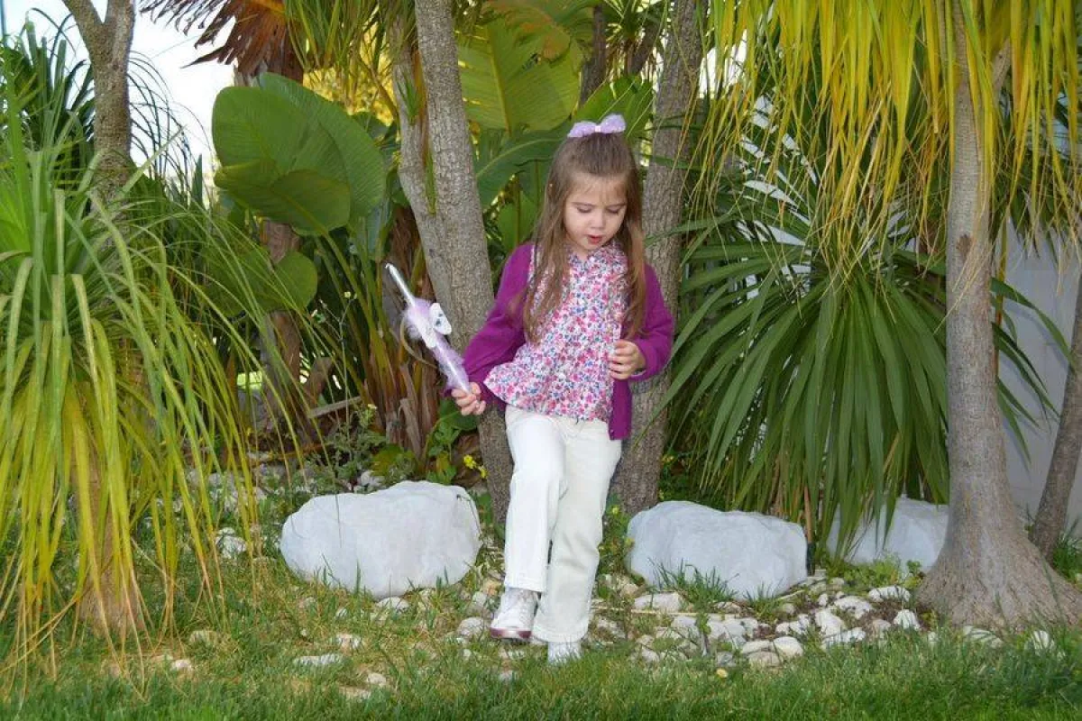 ليا ابنة نانسي - الصورة من حساب نانسي على فيسبوك