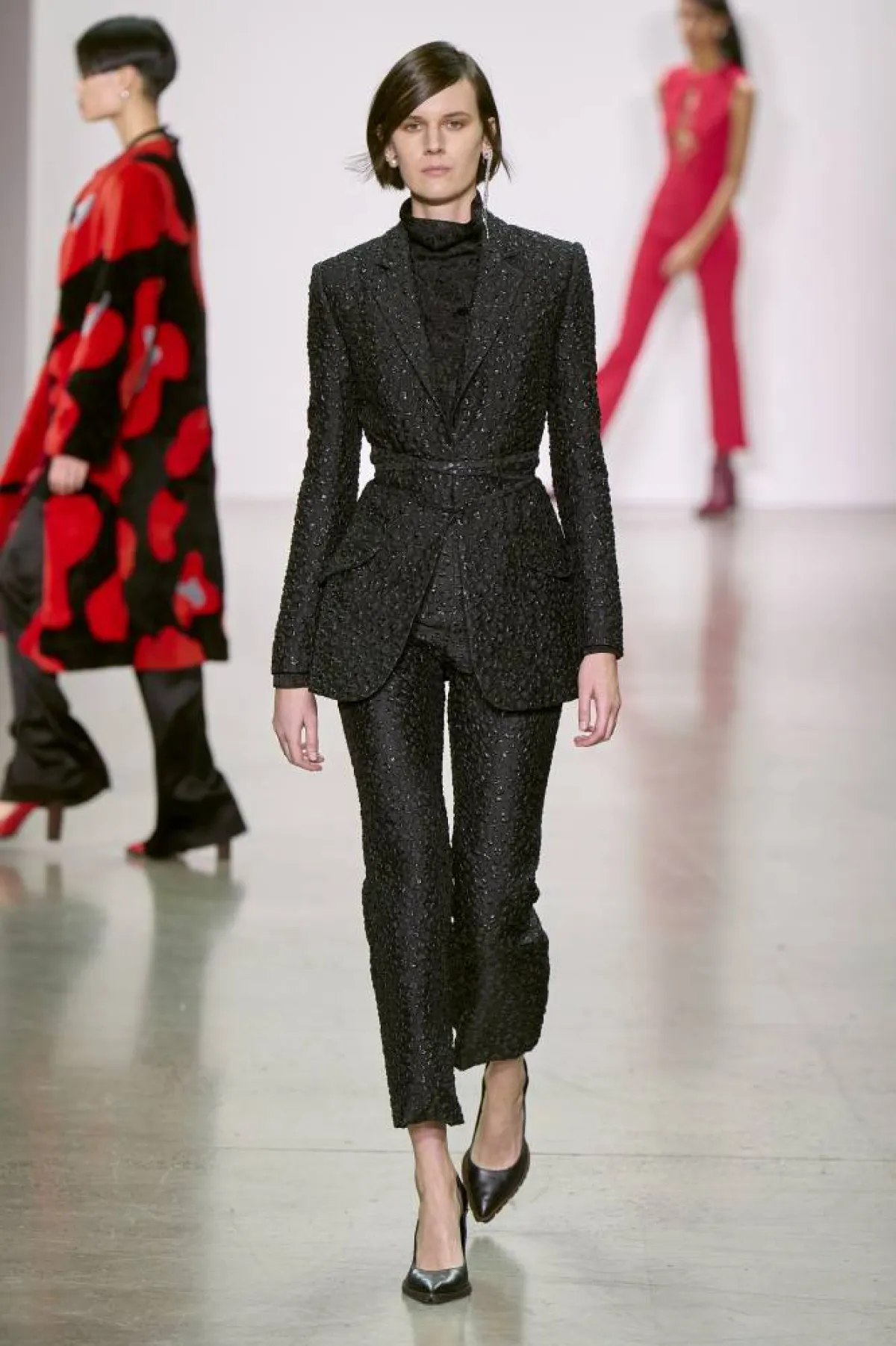 من تصاميم المصمم الأمريكي برابال غورونغ