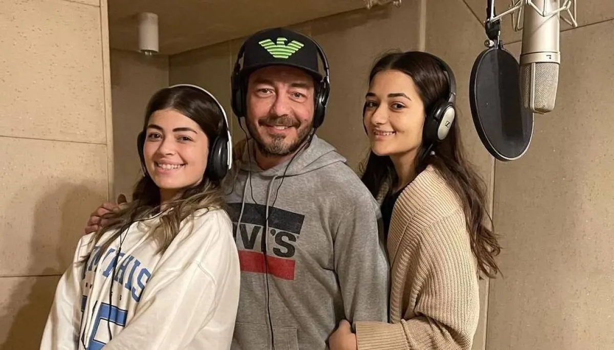 أحمد زاهر وبناته - صورة من حساب الفنان أحمد زاهر على موقع  " انستغرام"