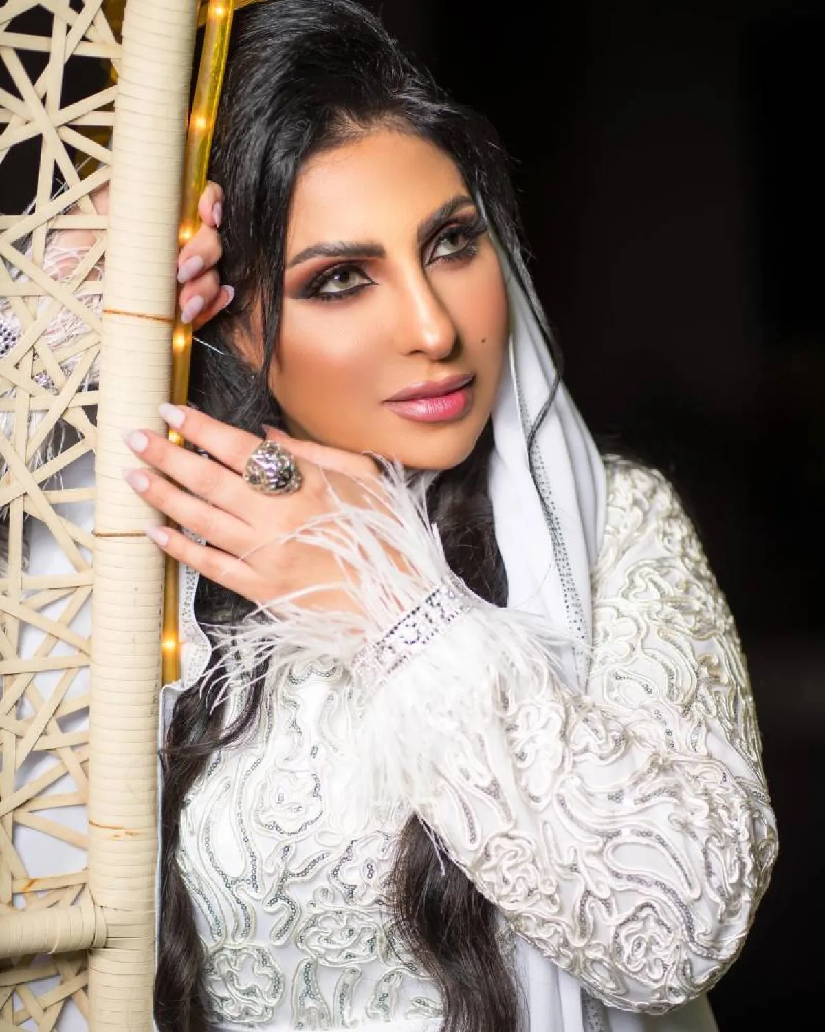 مكياج عيون زينب العسكري