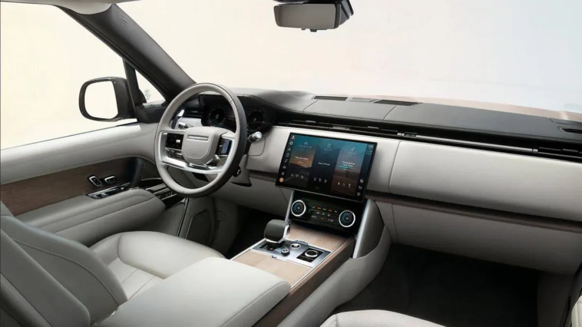 لاند روفر تطلق أيقونتها Range Rover الجديدة 