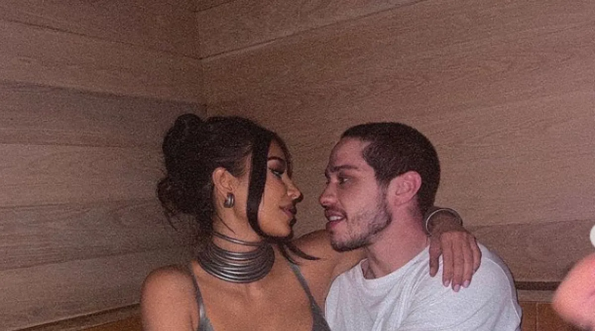 كيم كرداشيان وبيت ديفيدسون 