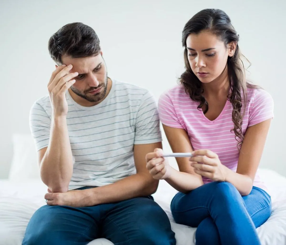 زوجان يعانيان من فشل الحمل