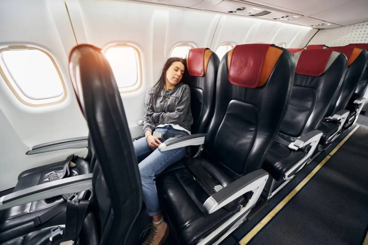 النوم الهادئ والعميق على متن الطائرة