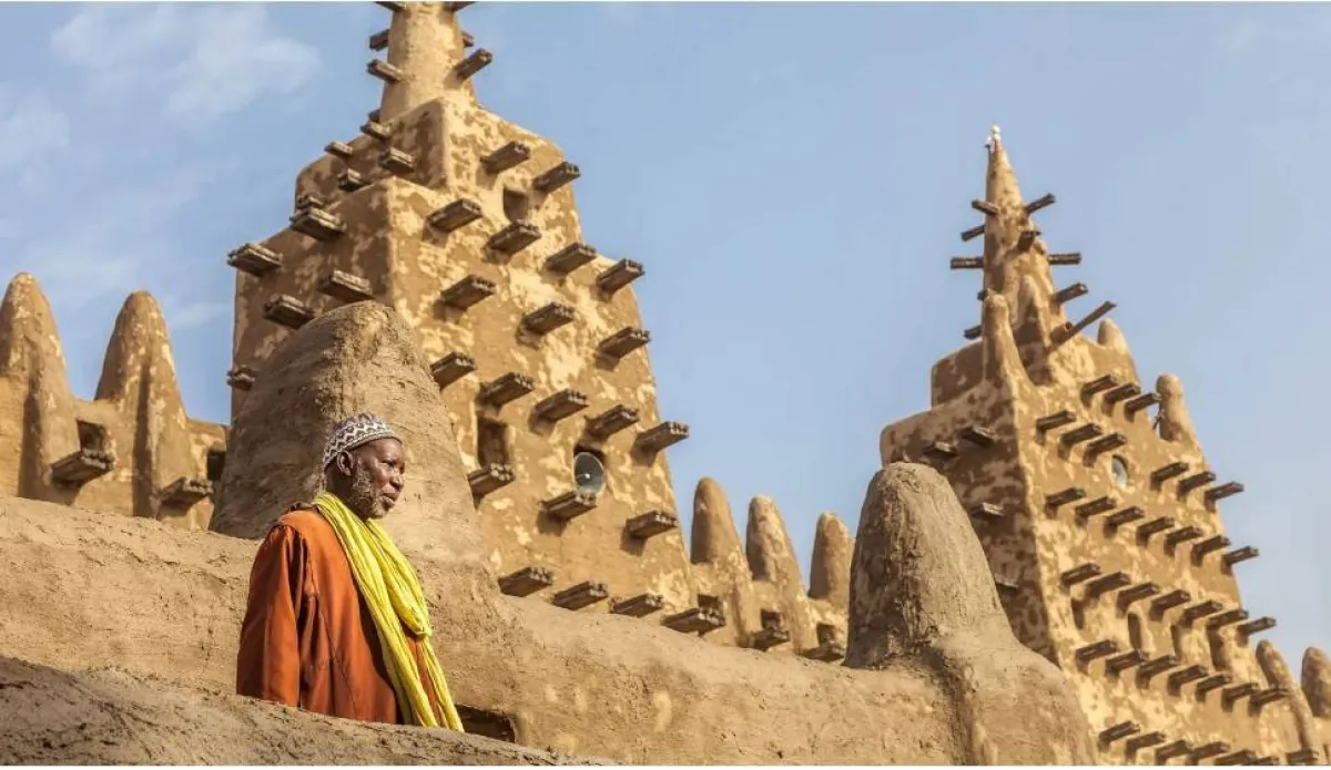  مسجد من الطوب اللبن