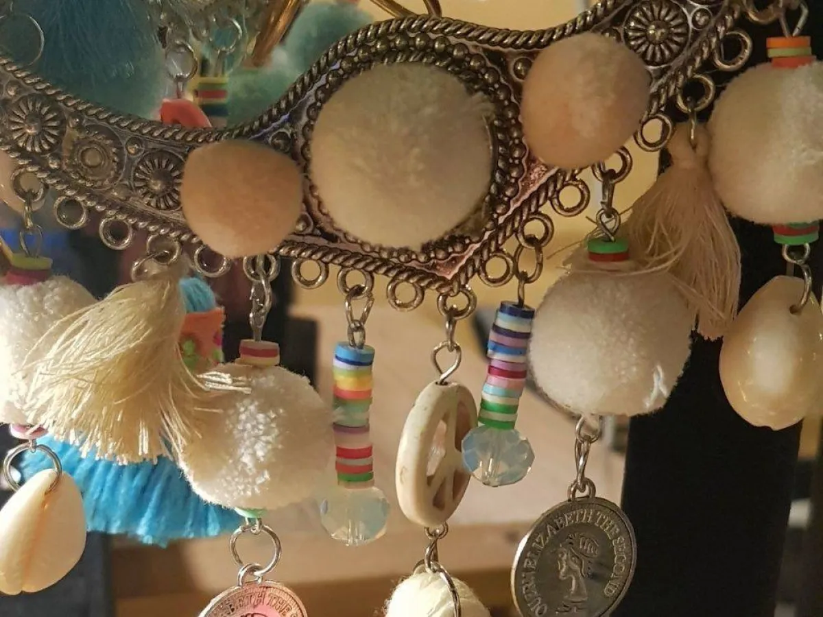 من المنتجات المعروضة في البازار