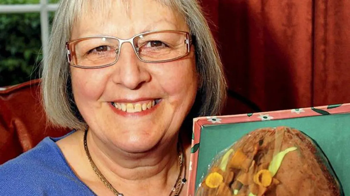 بريطانية تحتفظ بهدية والدها بيضة عيد الفصح منذ أكثر من 60 عاماً