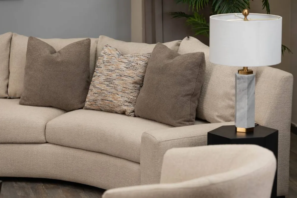 على تصميم الصووفا أن يجمع بين الوظيفة والجمالية