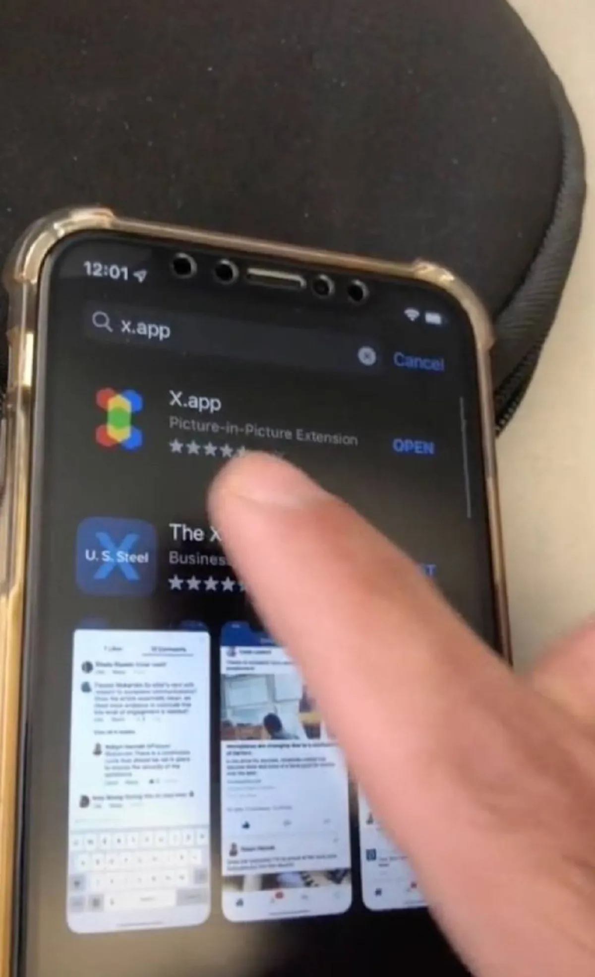 صورة لتطبيق X.app على آب استور