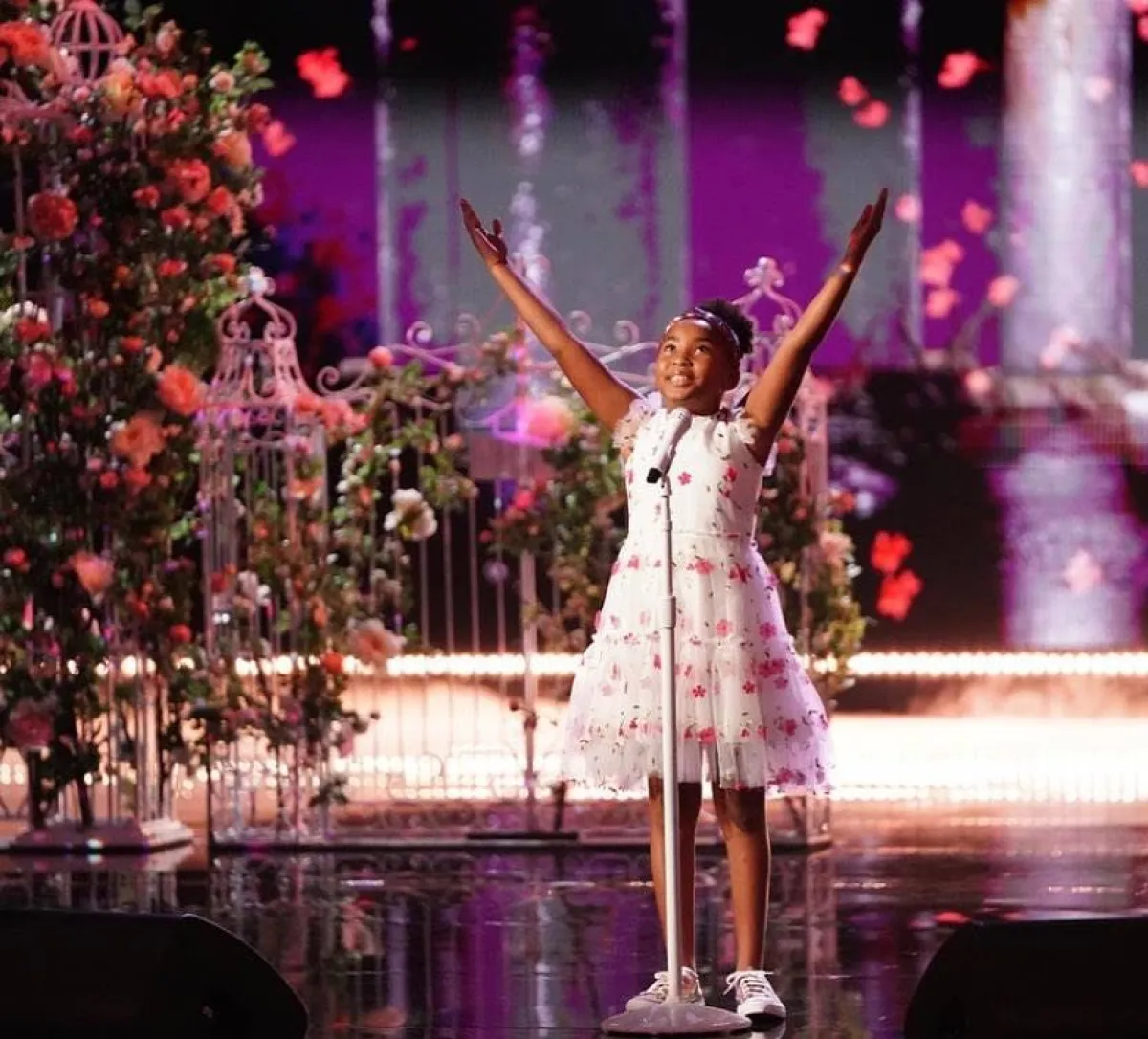 أصغر مطربة أوبرا بالعالم بعمر عشر سنوات