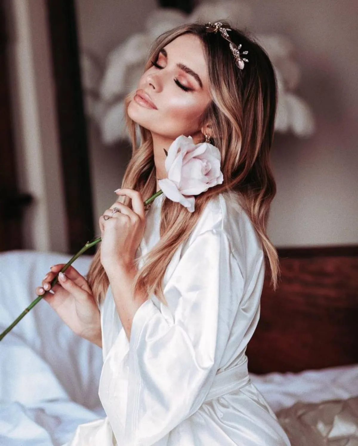 مكياج معدني لامع