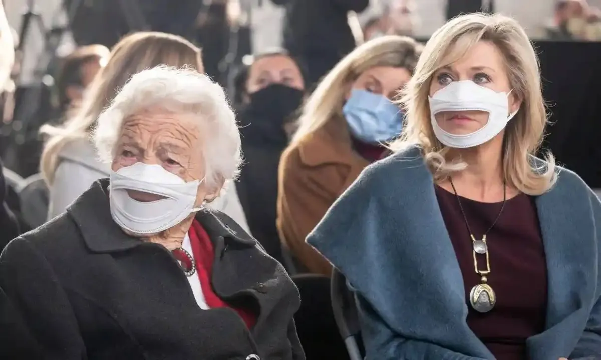 الرئيسة الجديدة لأكبر مطار في كندا عمرها 101 عام