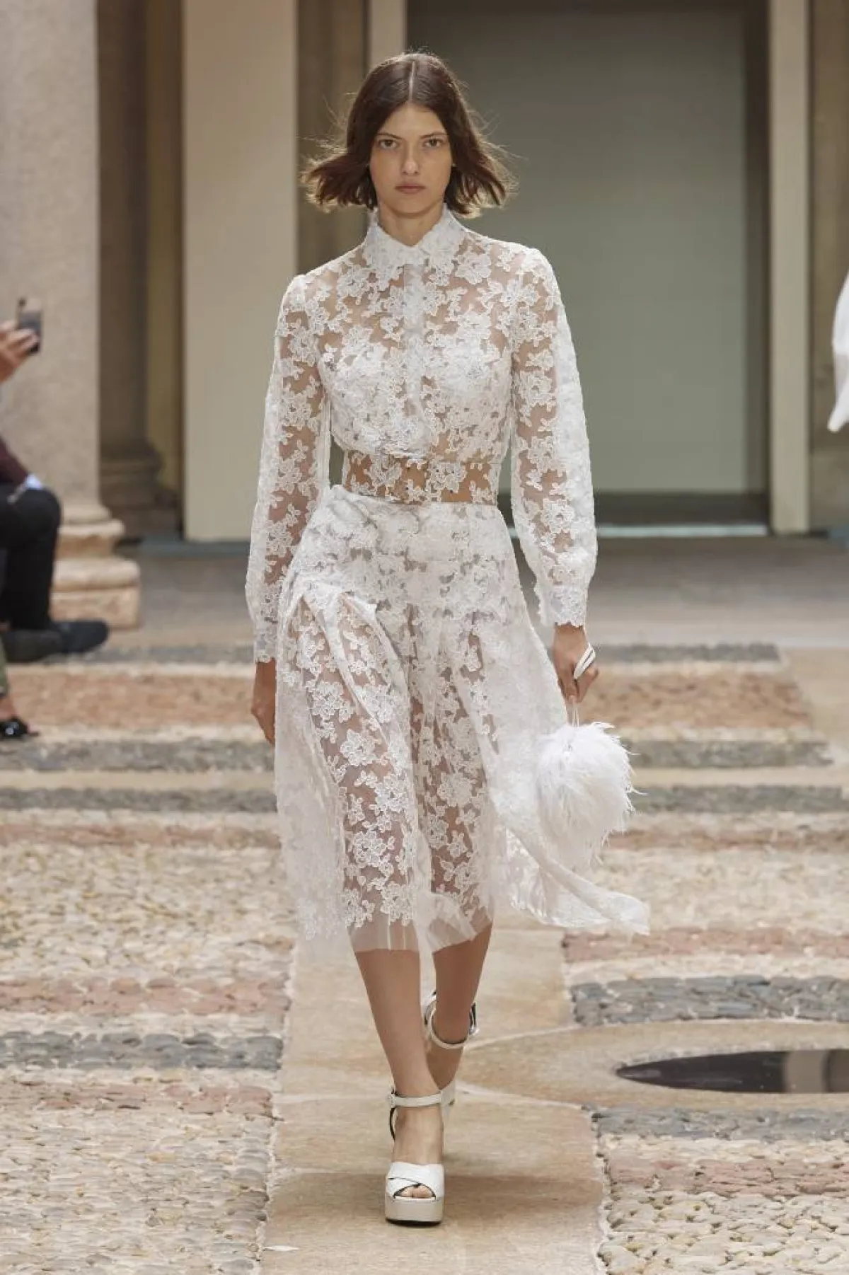 فستان ميدي باللون الأبيض من إرمانو سيرفينو Ermanno Scervino 