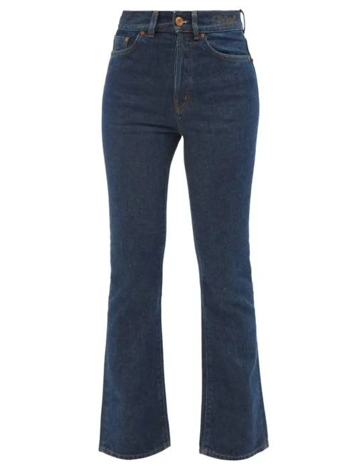 إطلالات كاجوال بالجينز