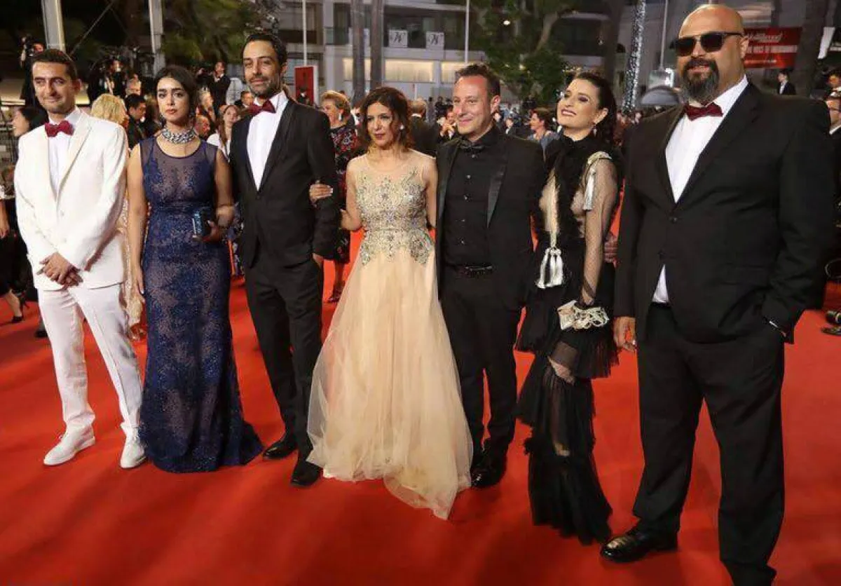 كوثر ن هنية على البساط الاحمر في مهرجان كان