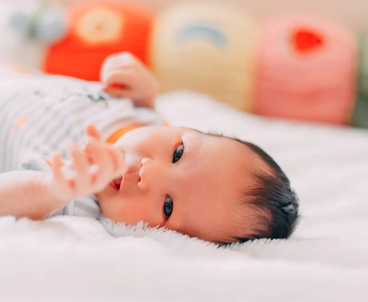 صورة طفل يثرثر