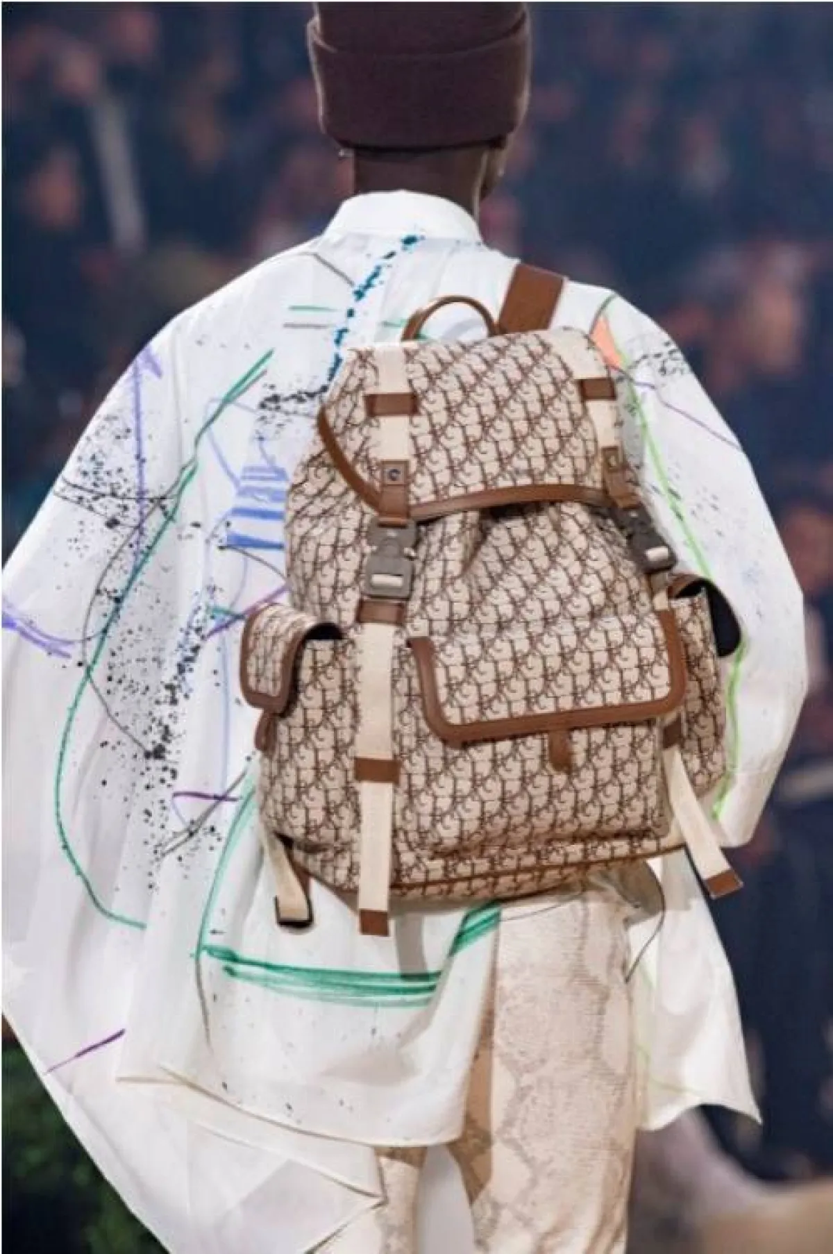 حقيبة للرجل من كريستيان ديورة  Christian Dior