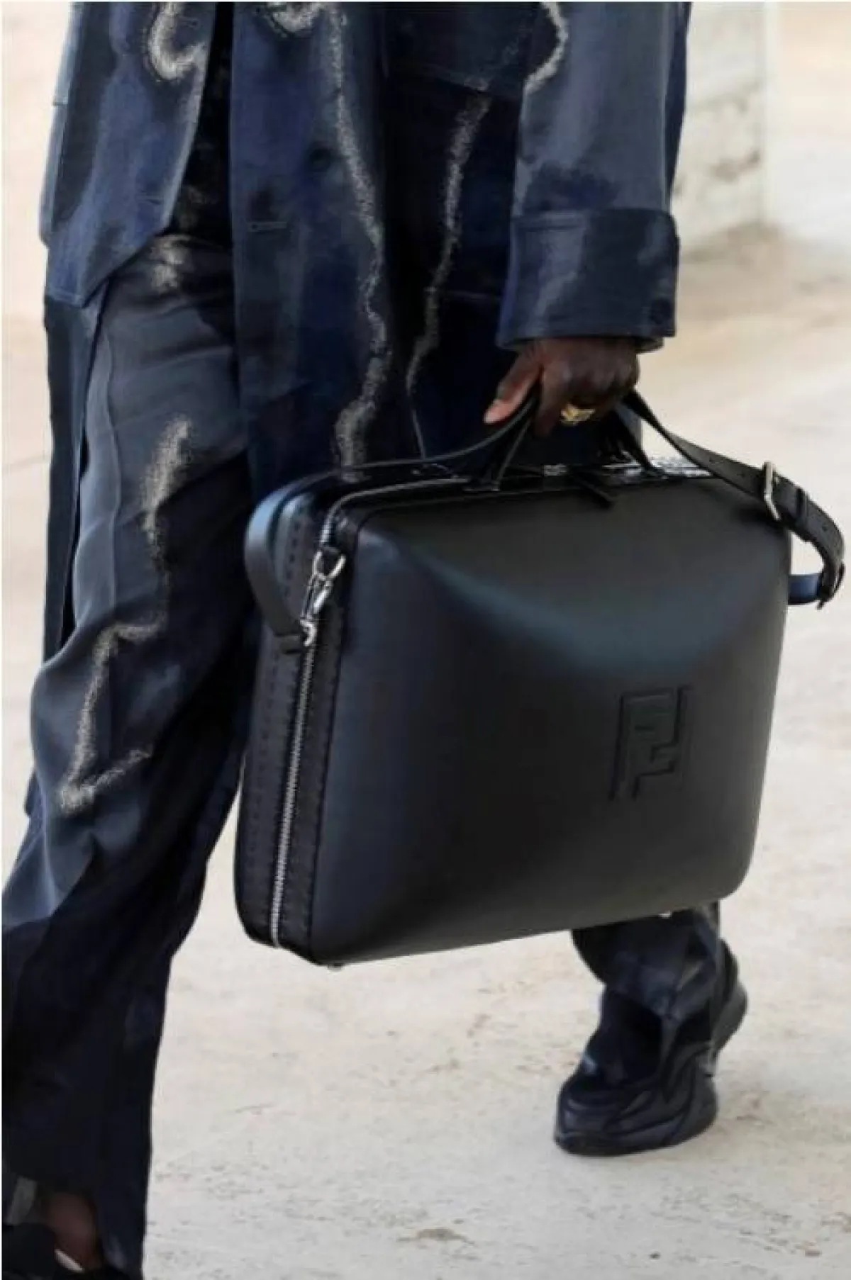 حقيبة للرجل من فندي  Fendi