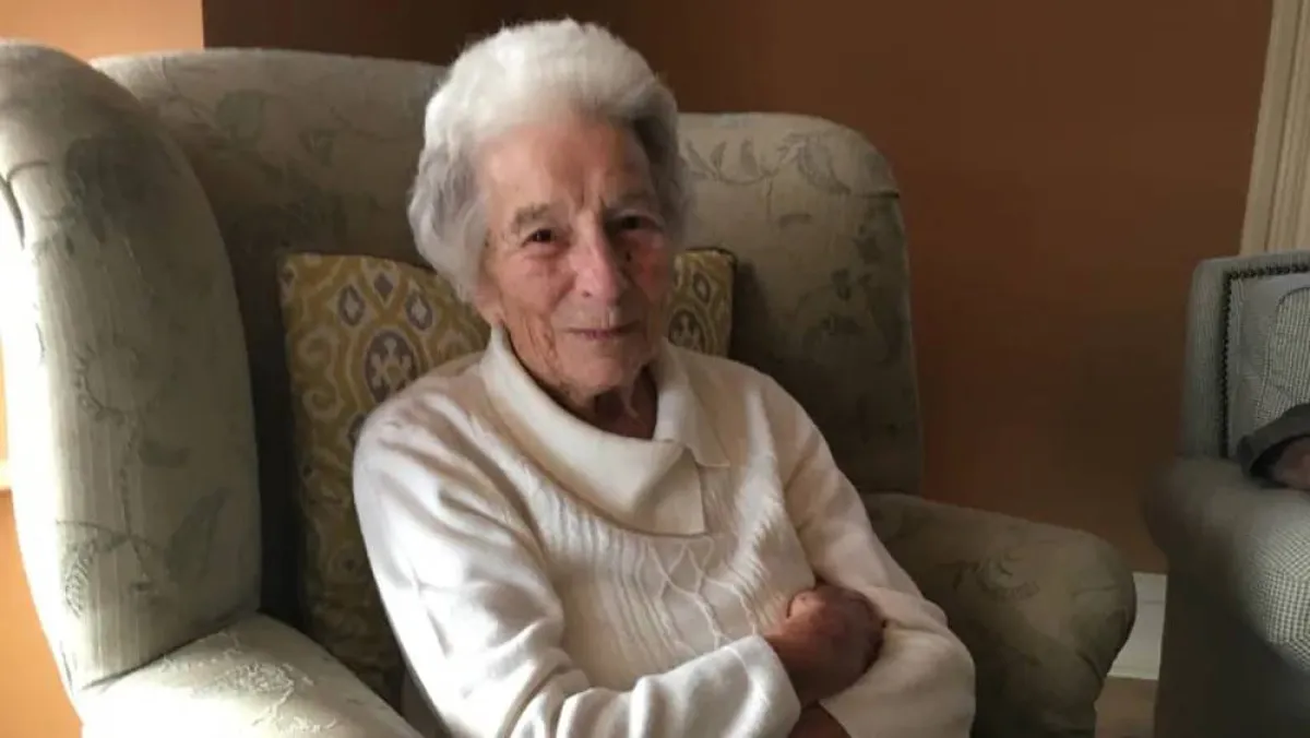 معمرة تبلغ من العمر 101 عام تكشف سبب طول العمر