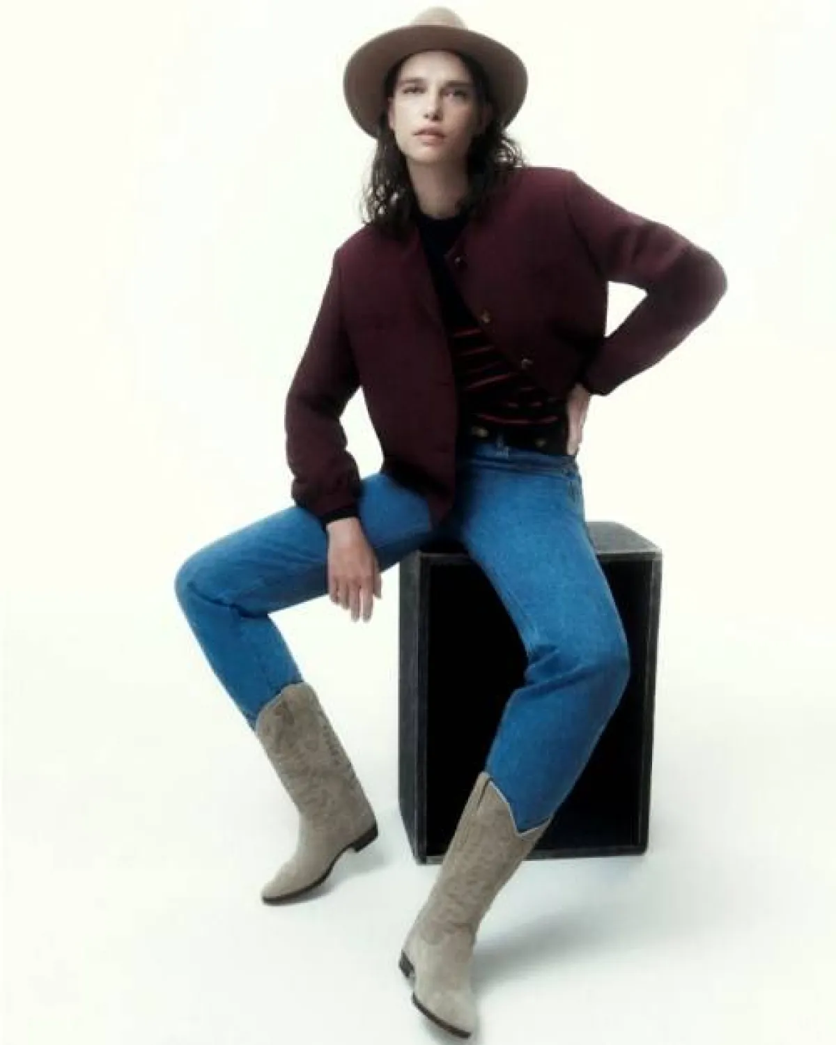 سروال جينز بقصّة مستقيمة من بلايز ميلانو  Blaze Milano