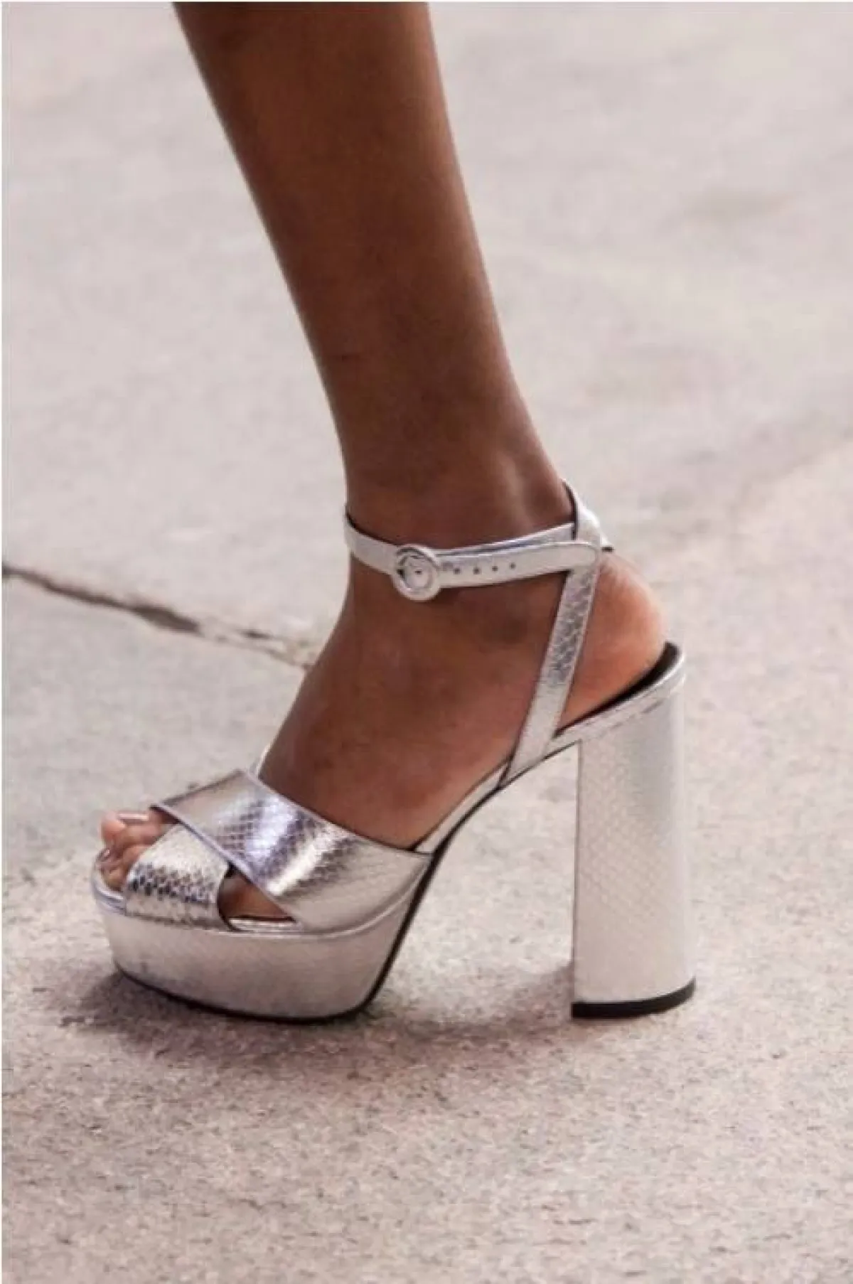 حذاء بكعب عالي من إيمانو سيرفينو  Emmano Scervino