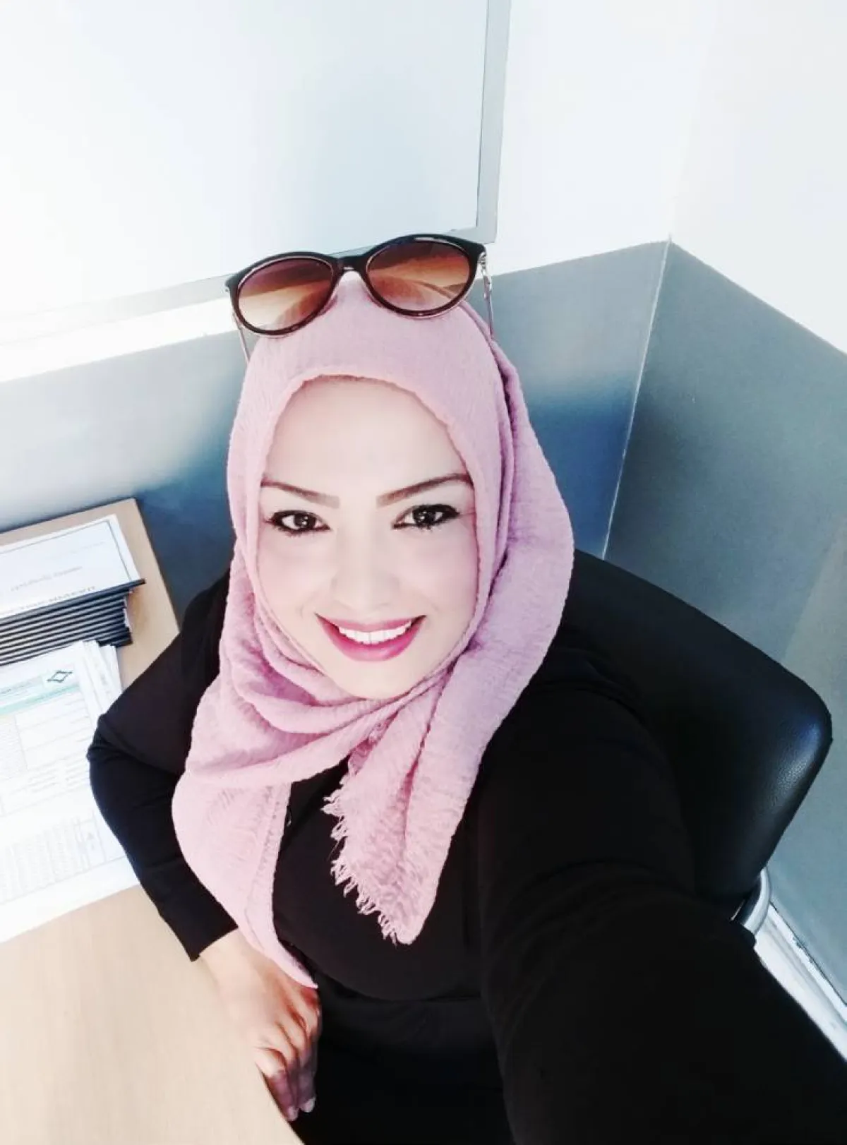 من تونس مُنى العجنقي