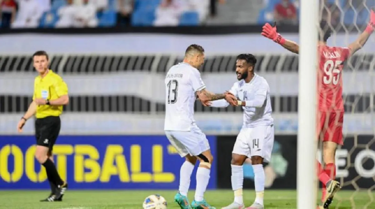 صورة احتفال لاعبي الشباب