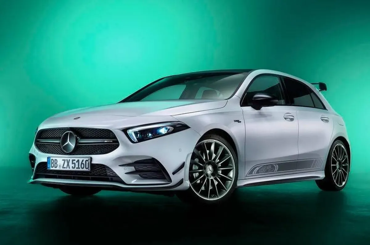 احتفالاً بالذكرى الـ55 مرسيدس A 35 AMG وCLA 35 حزمة مزايا للطرازين