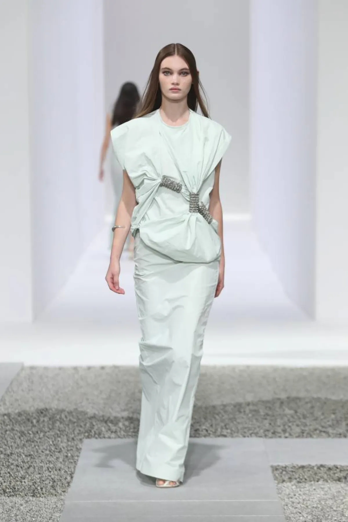 ألوان الباستيل في مجموعات صيف 2022