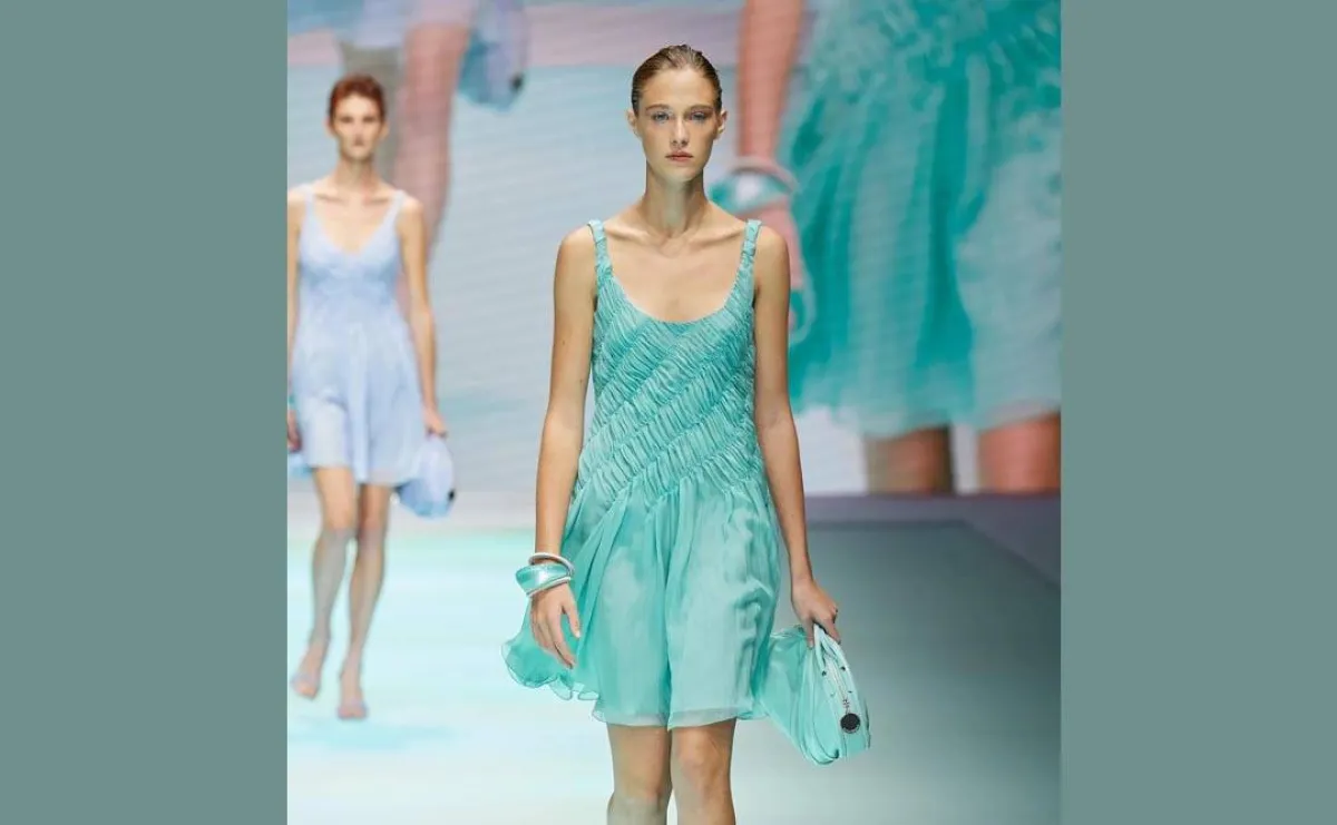 ألوان الباستيل في مجموعات صيف 2022