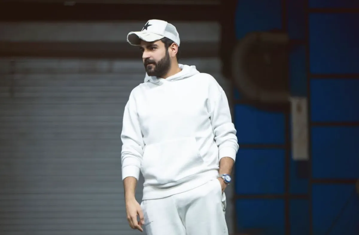 عبدالله عبدالرضا في كواليس المسرحية - الصورة من حسابه على الانستجرام