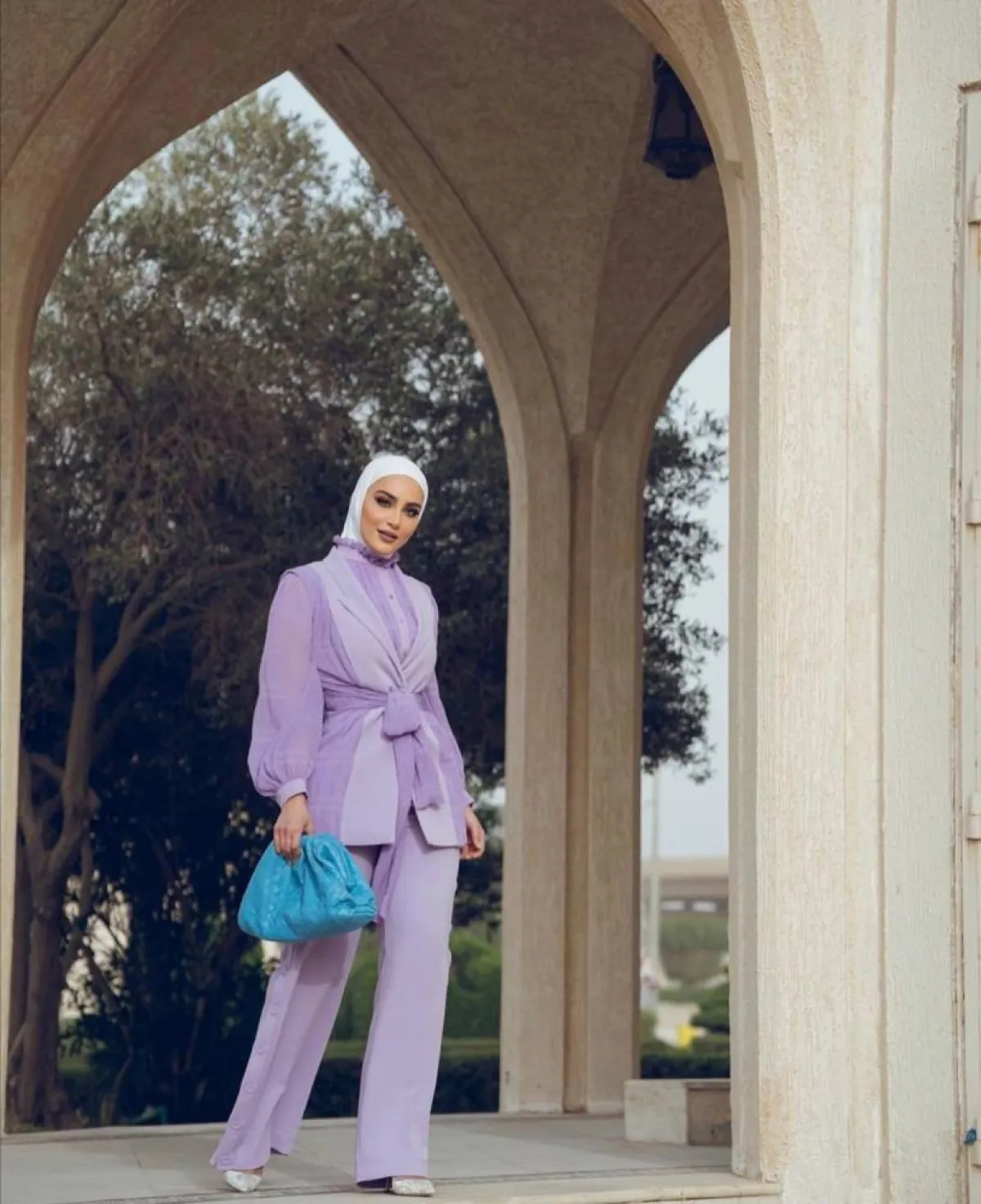 إطلالات منعشة من دلال الدوب