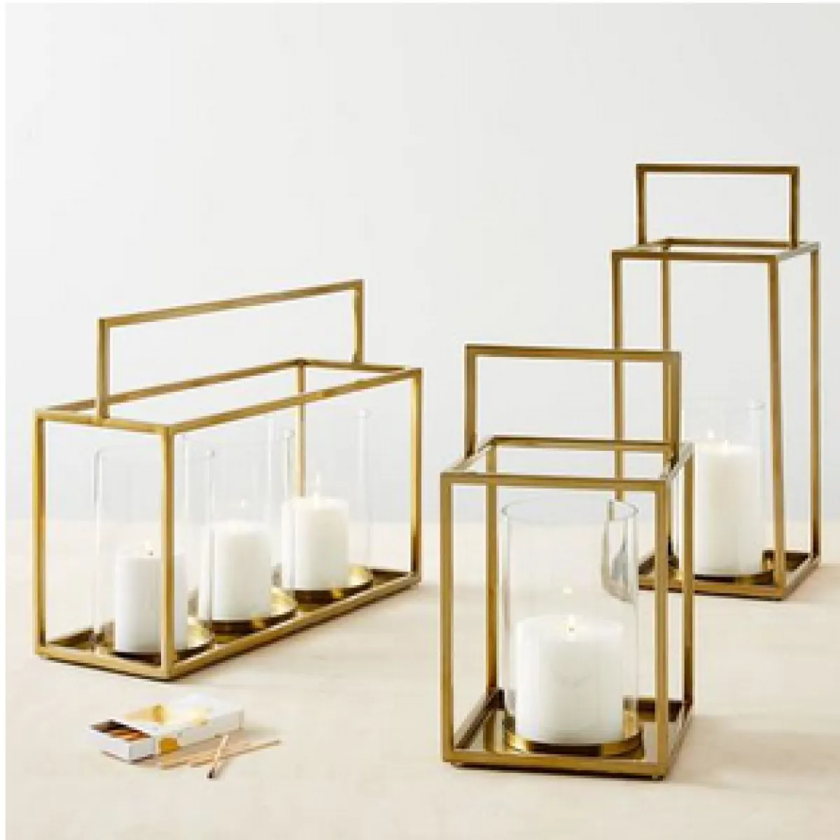 شمعدانات "مودرن" للاحتفاء بعيد الفطر (الصورة من موقع west elm)