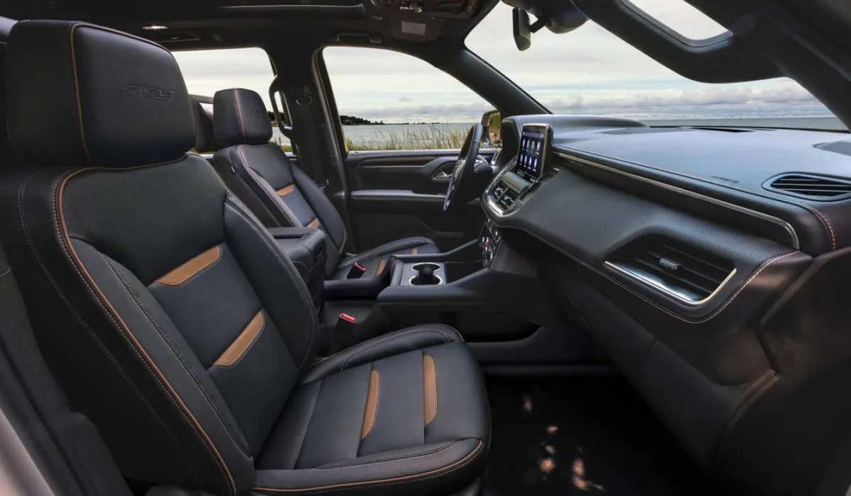 2023 GMC Yukon Denali داخلية