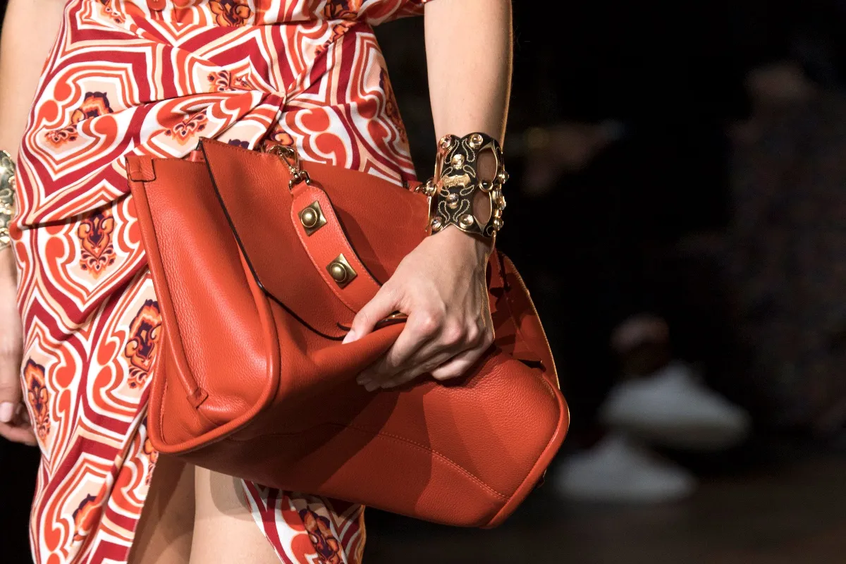 حقائب بأحجام ضخمة جداً  من إيترو   Etro