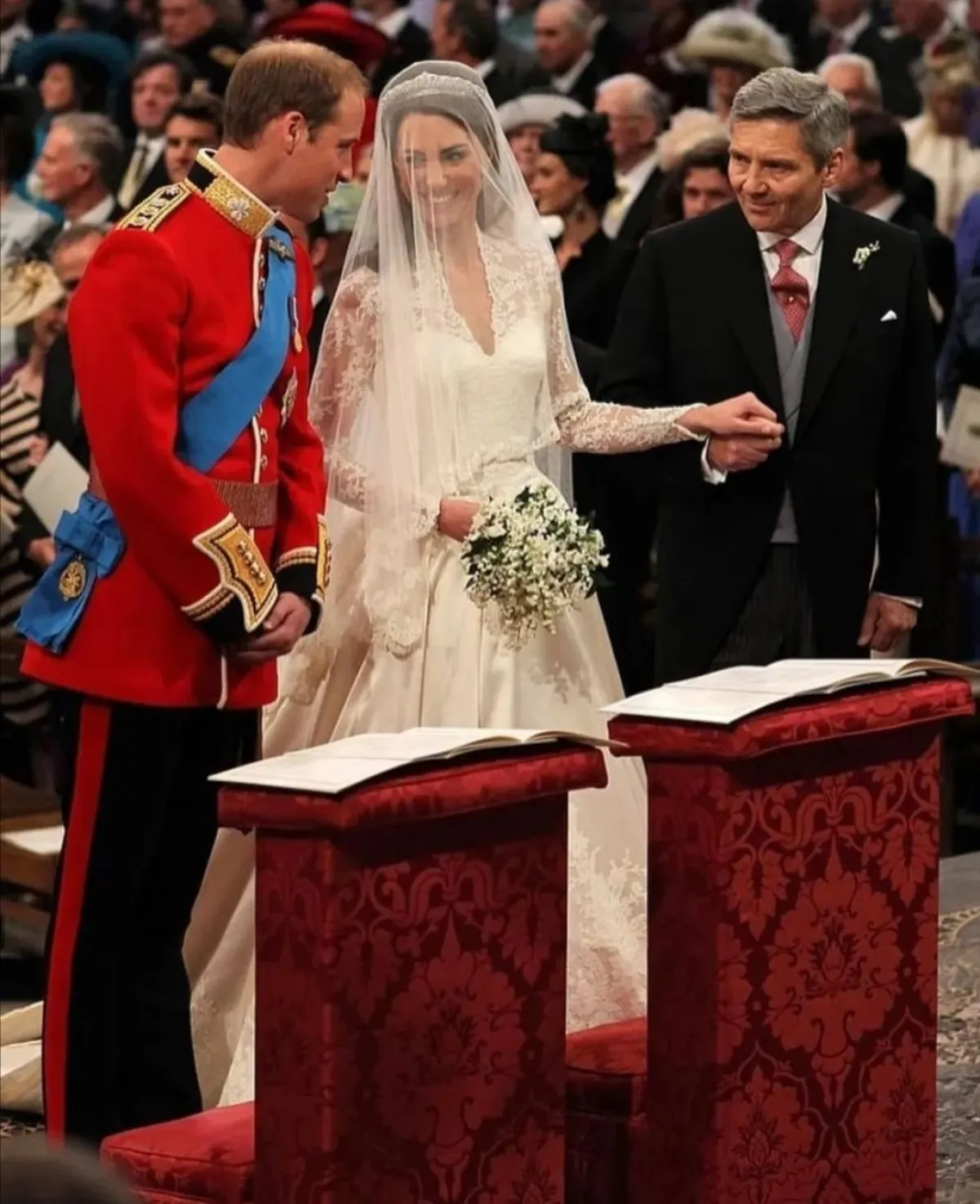 الأمير ويليام وكيت ميدلتون في حفل زفافهما-الصورة من حساب Europe Royals على إنستغرام