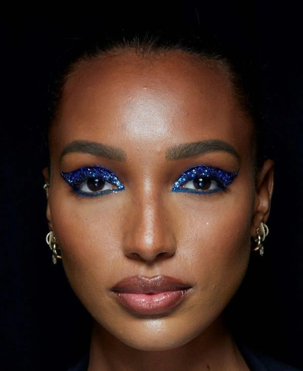 مكياج عيون غليتر