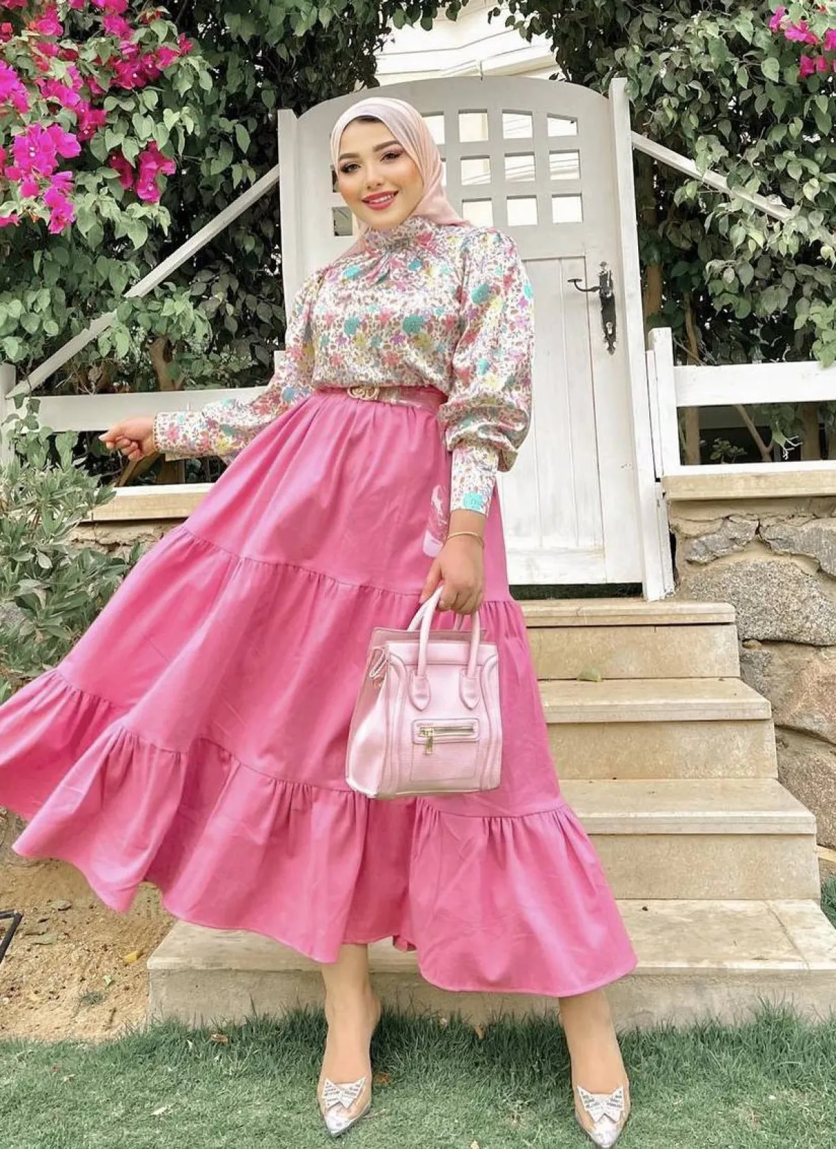 التنورة الفوشيا
