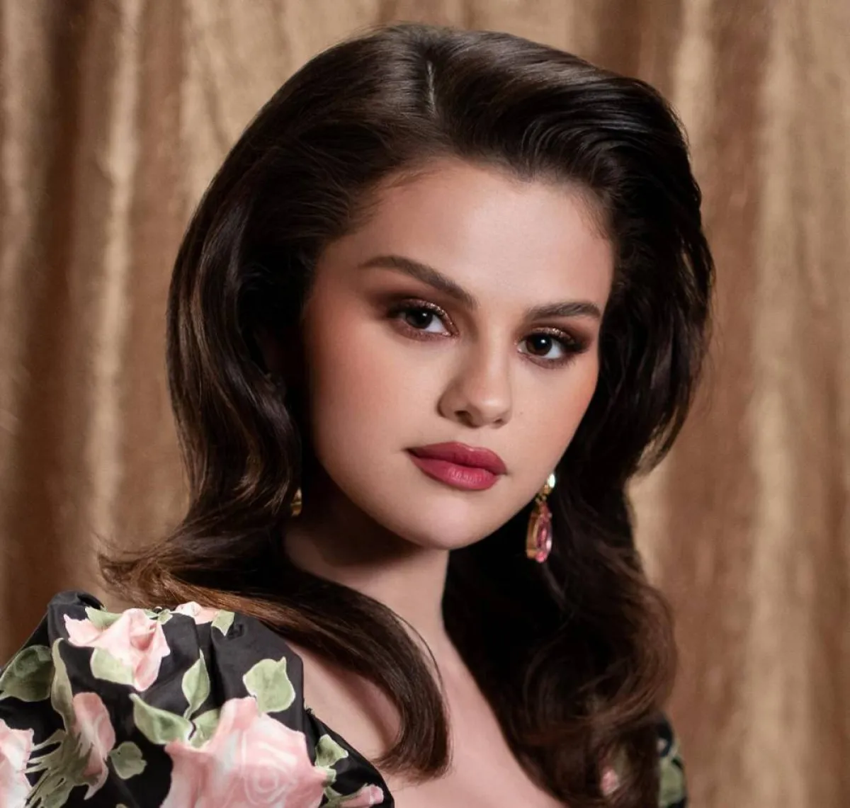 قصات شعر من وحي سيلينا غوميز