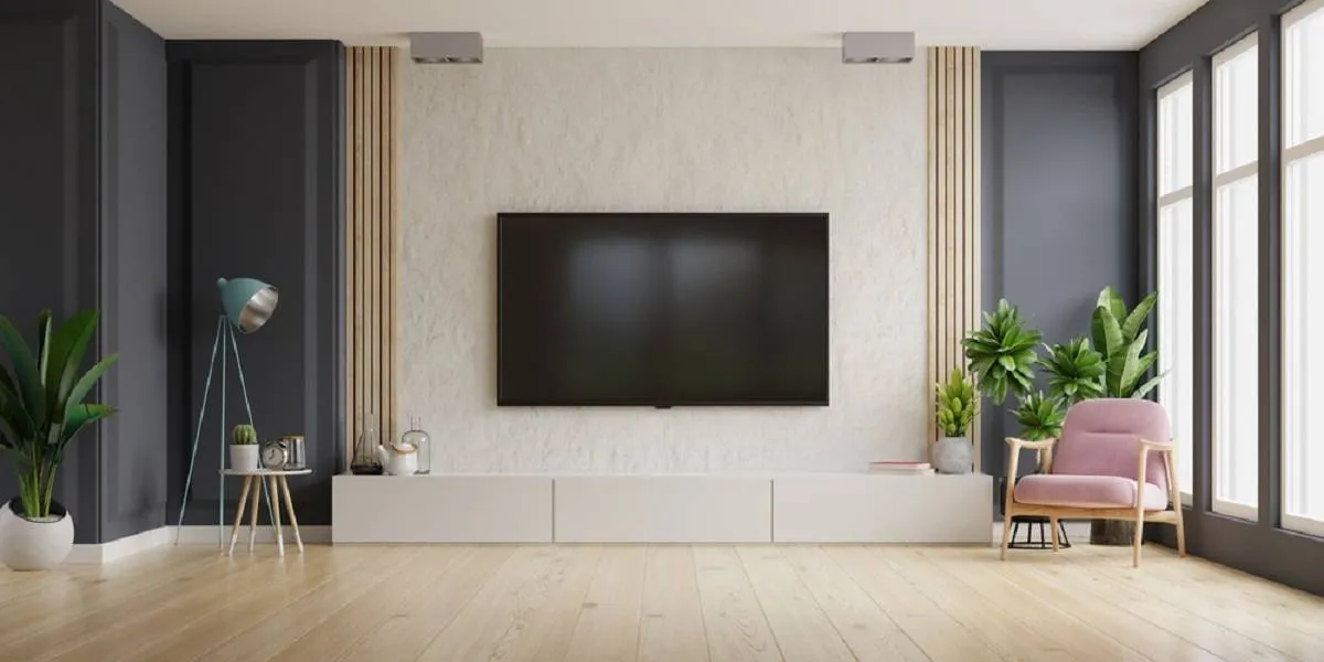 من الواجب الانتباه إلى ضرورة تثبيت التلفاز في مكانٍ موازٍ لمستوى العينين