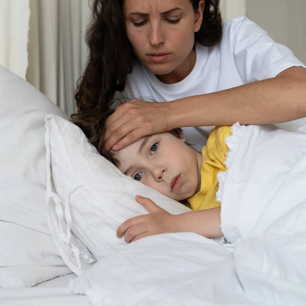 صورة لطفل مريض