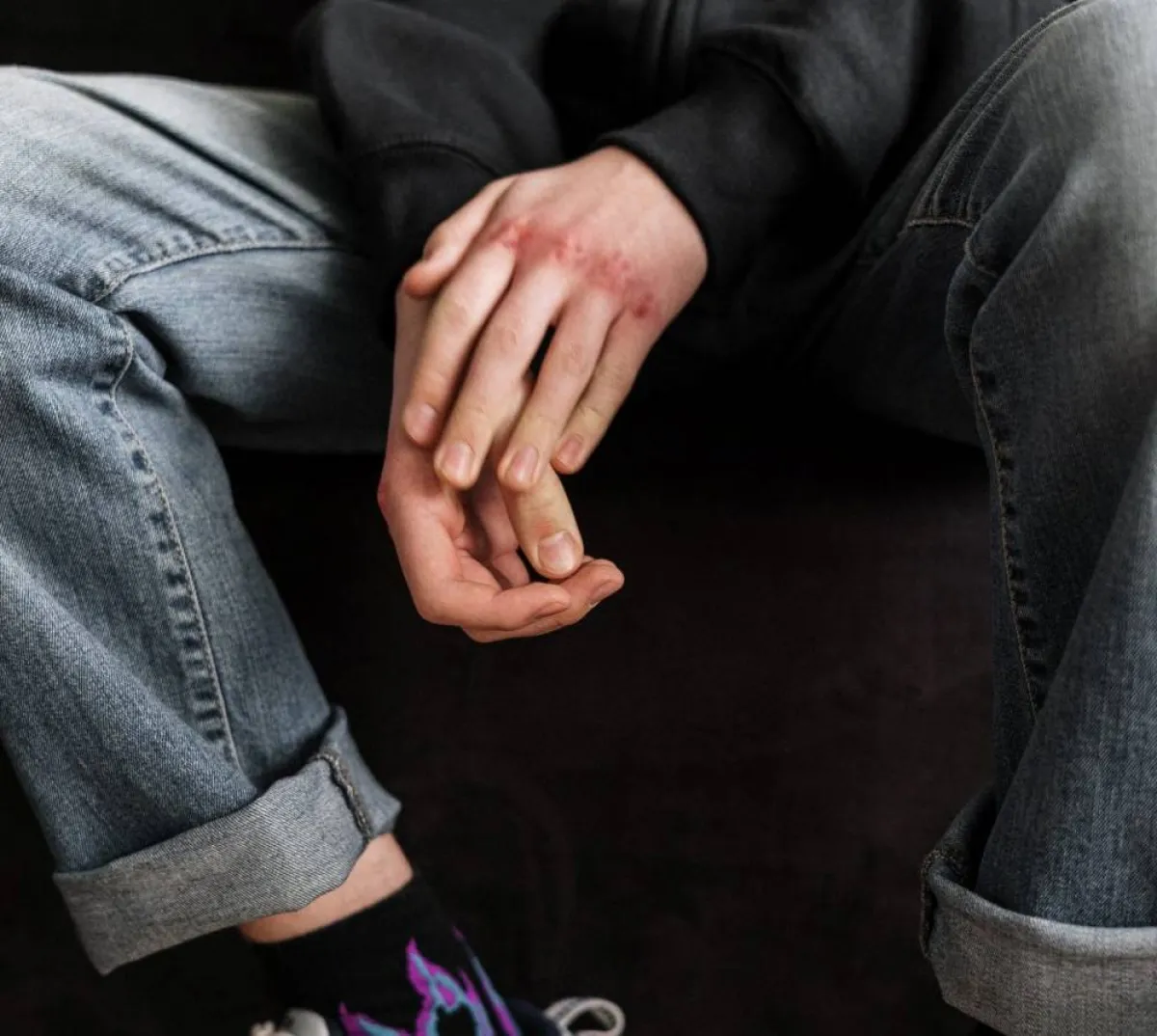 صورة لمراهق مضطرب