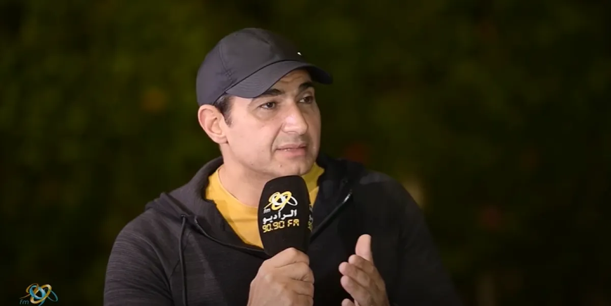 ياسر جلال خلال استضافته مع الإعلامية فاطمة مصطفى  على راديو 9090- الصورة من حساب البرنامج على يوتيوب