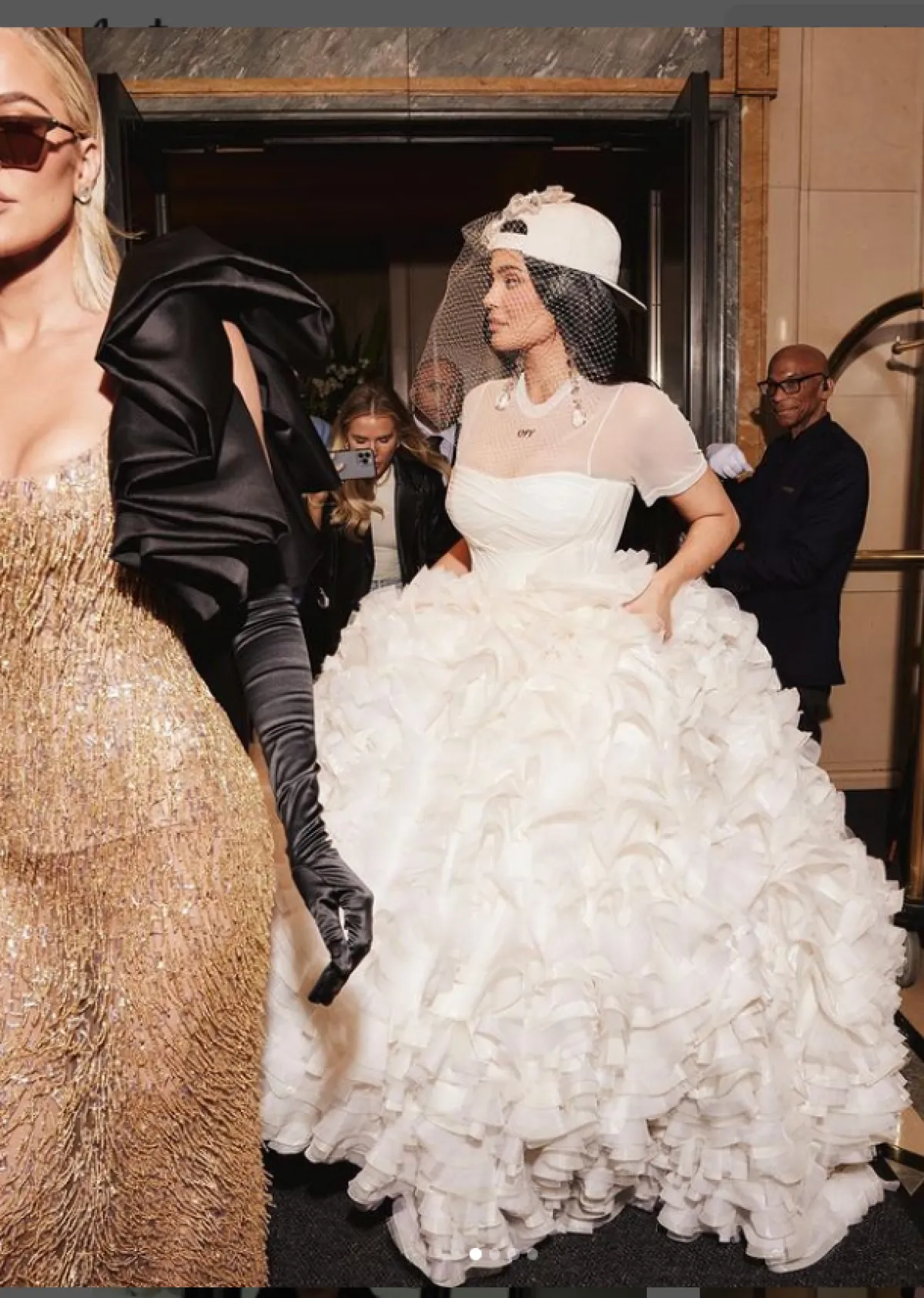 إطلالة كايلي جينير - الصورة من حسابها في إنستغرام