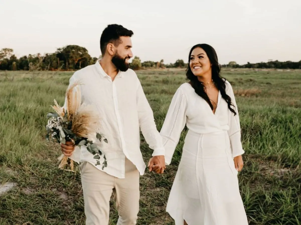 أخطاء تجنبيها مع خطيبك أثناء فترة الخطوبة