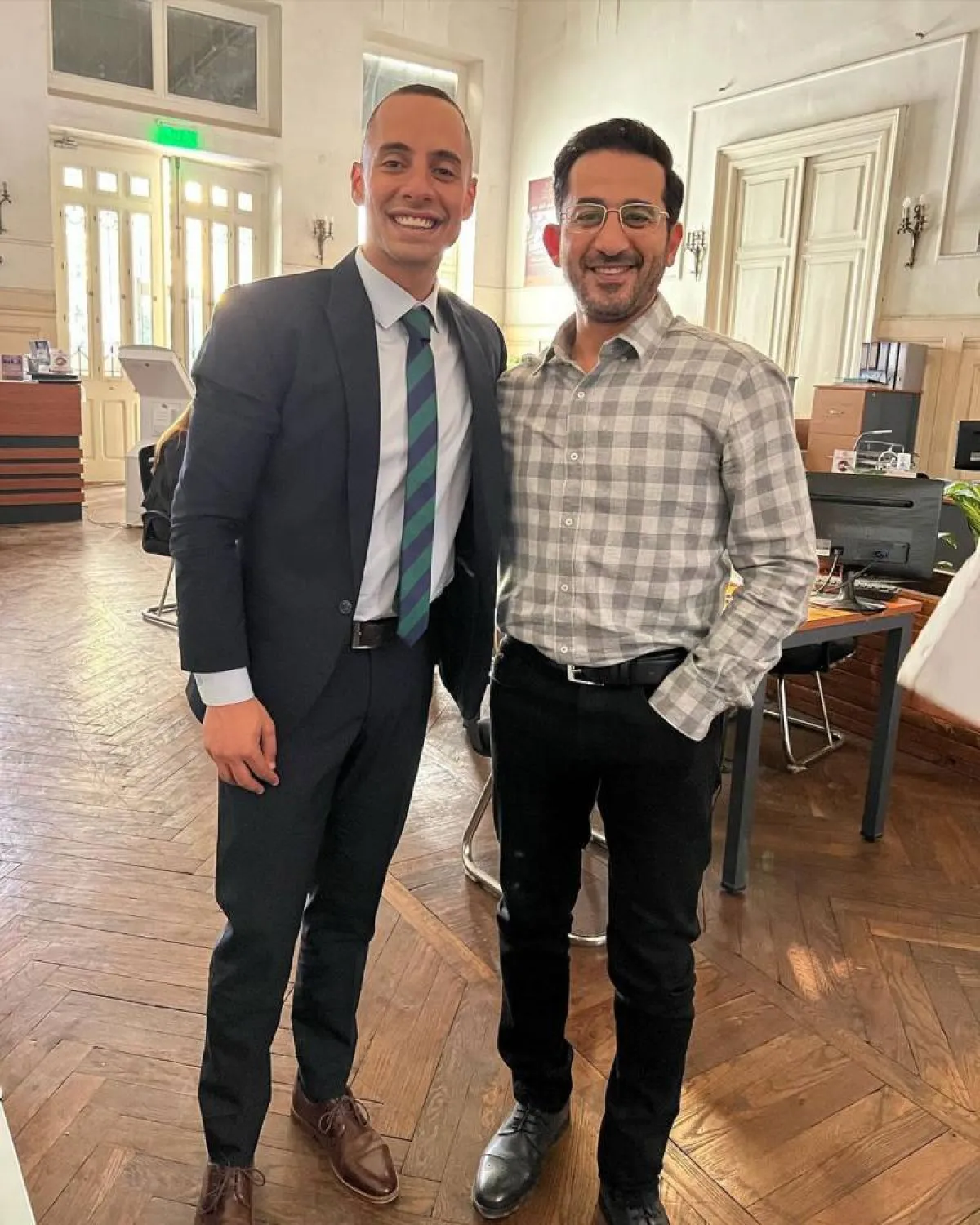 عمرو وهبة برفقة أحمد حلمي  - صورة من صفحة عمرو وهبة على موقع " انستغرام" 