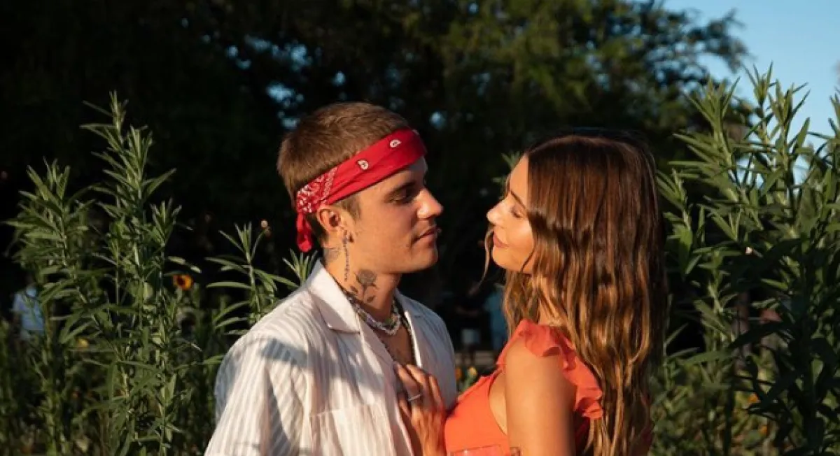 جاستين بيبر وهايلي بالدوين