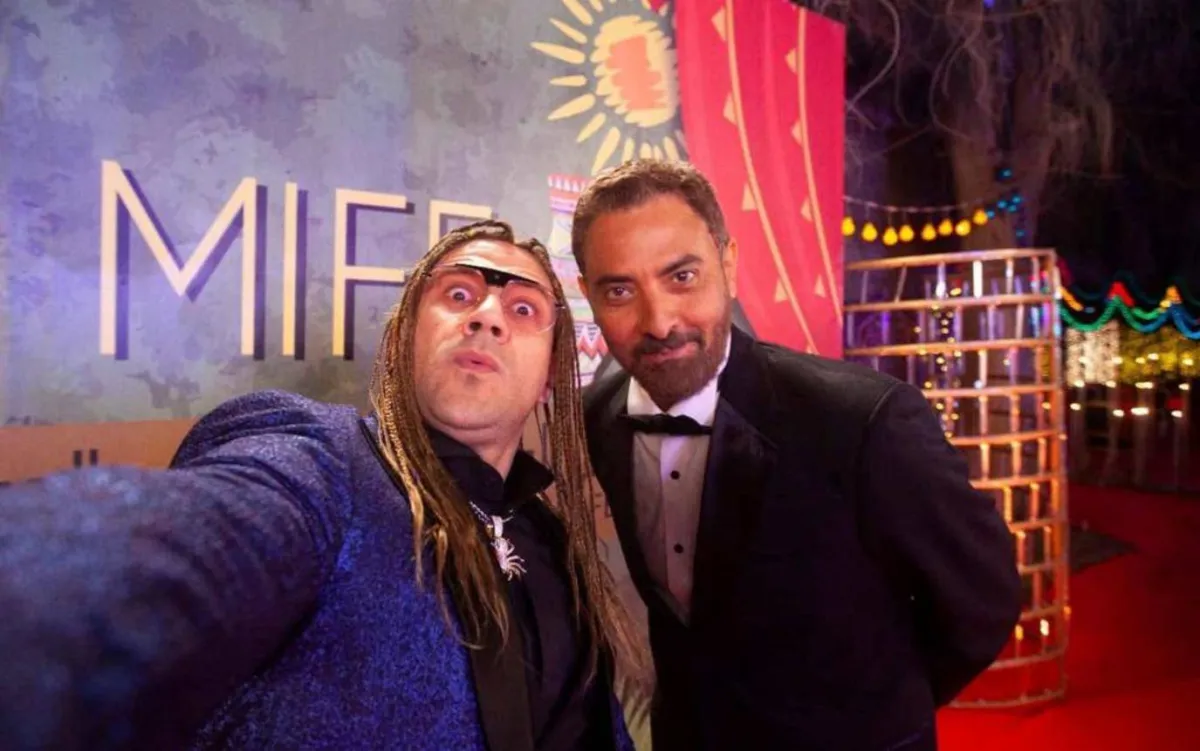 فتحي عبد الوهاب من كواليس الكبير أوي - الصورة من حساب فتحي عبد الوهاب على الفيس بوك