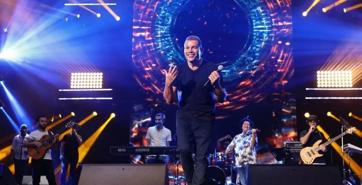 الفنان عمرو دياب- صورة من حسابه الرسمي على موقع " انستغرام" 